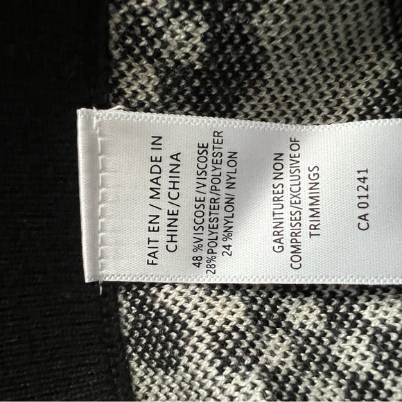 Twik tall women size Medium off white and black pants from Simons - Picture 4 of 5